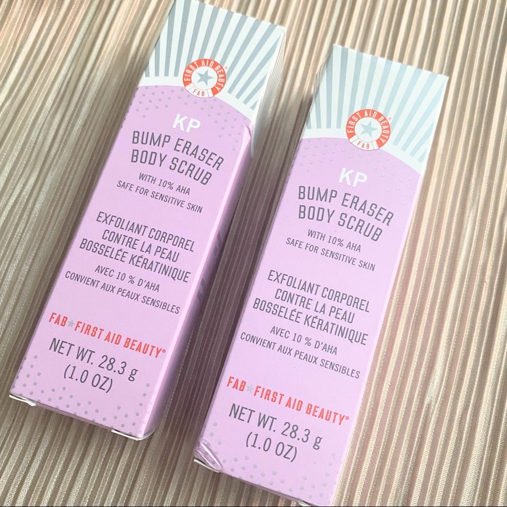 2 FIRST AID BEAUTY BODY SCRUB